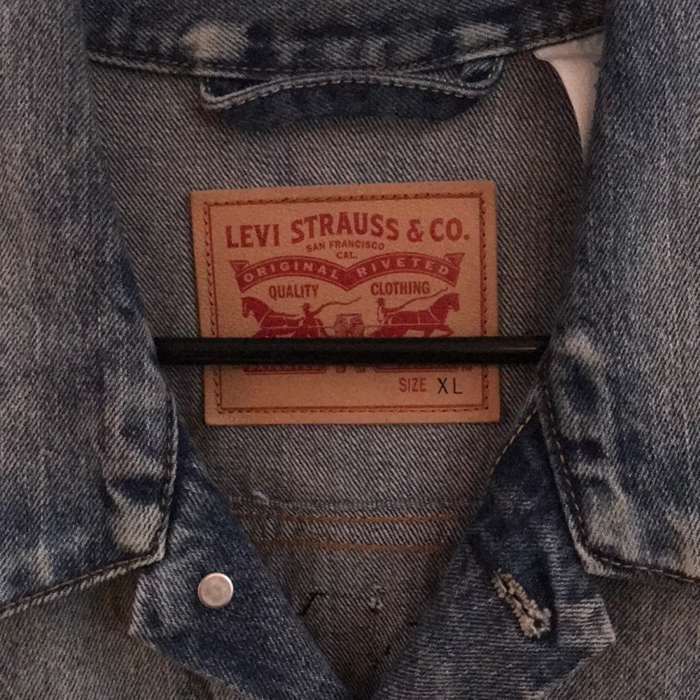 Levi’s (Xl) Patch Shadow Trucker Jacket - image 4